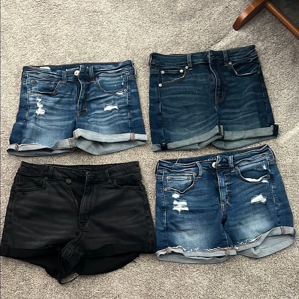 American Eagle size 6 and 8- Women's Denim and Black Shorts Set